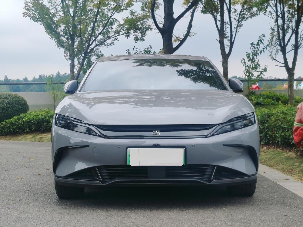 BYD Han 2025 immagine di auto #2