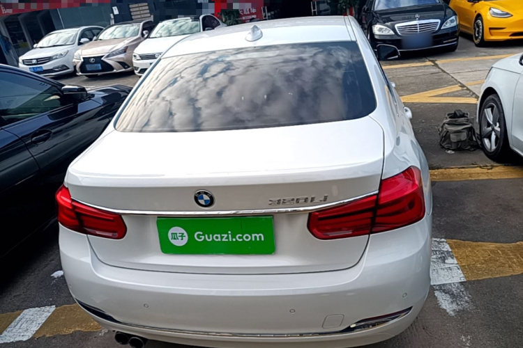 BMW 3 Series 2017 #6 BMW 3 Series 2017 car image #6