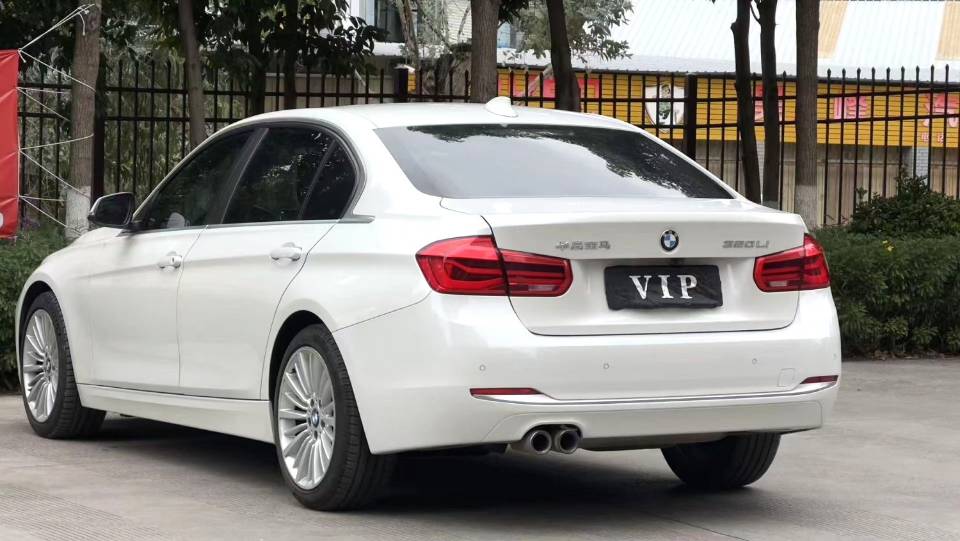 BMW 3 Series 2018 image de voiture #8