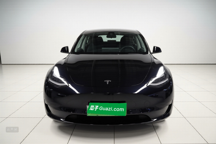 Tesla Model Y 2023 car image #3