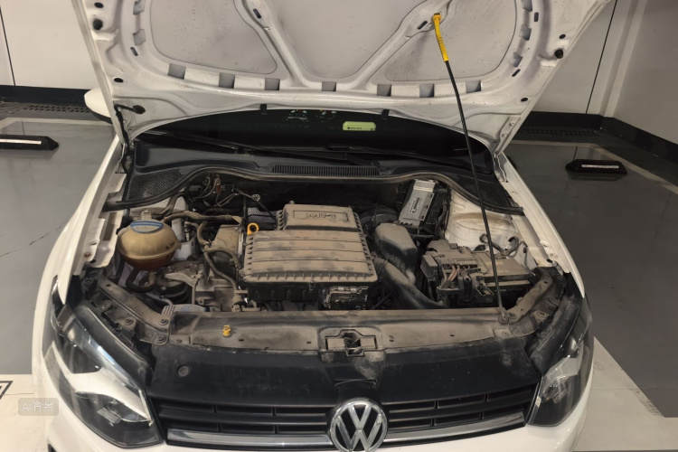 Volkswagen Polo 2017 car image #22