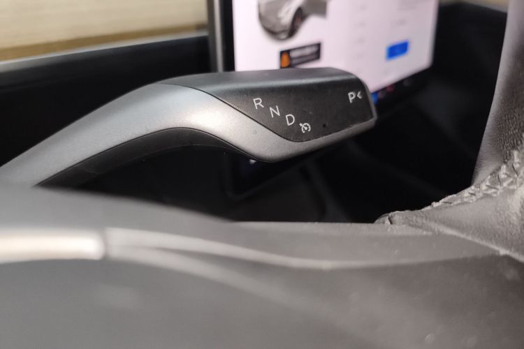 Tesla Model 3 2021 car image #14