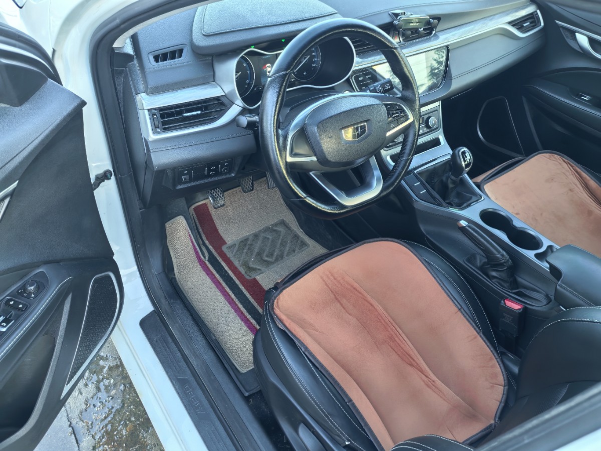 GEELY Emgrand 2019 #8 GEELY Emgrand 2019 car image #8