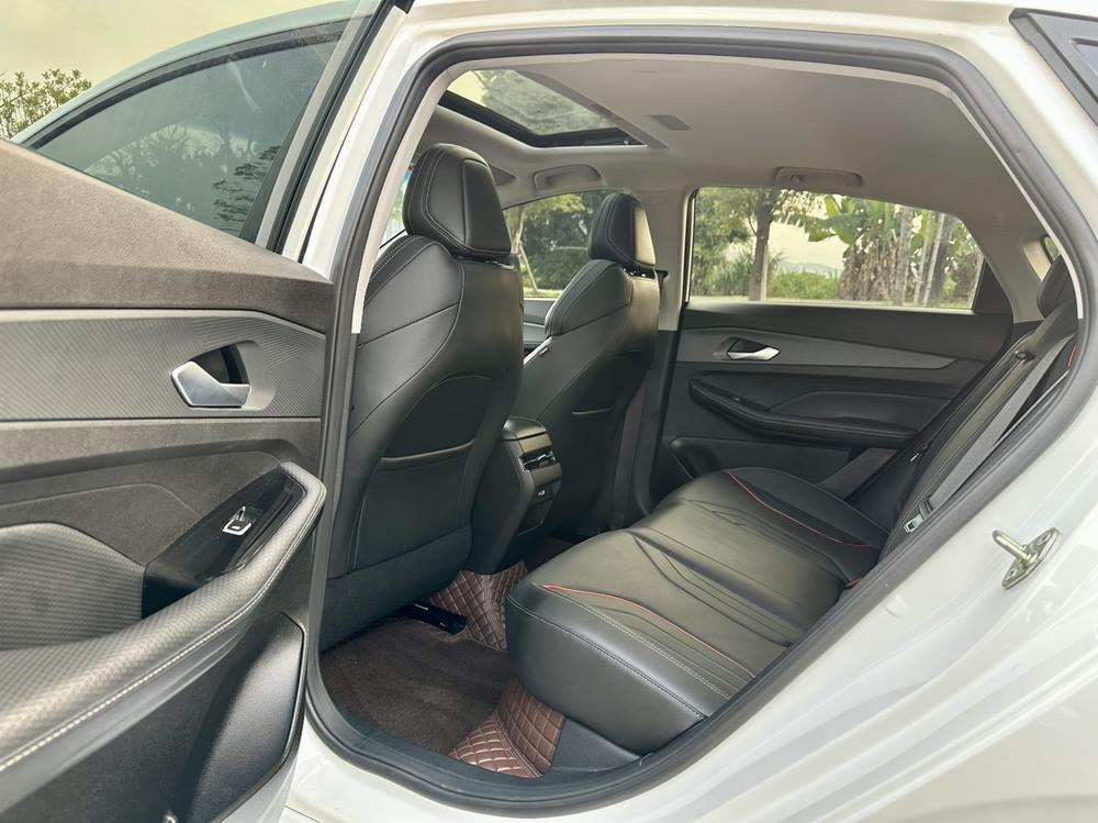 GEELY Binray 2023 car image #21
