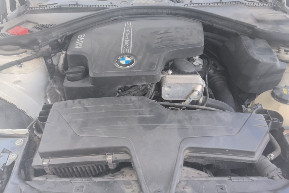 BMW 3 Series 2015 car image #10