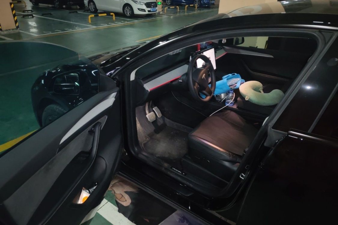 Tesla Model Y 2024 #23 Tesla Model Y 2024 immagine di auto #23