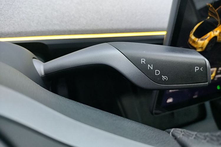 Tesla Model Y 2024 #18 Tesla Model Y 2024 immagine di auto #18