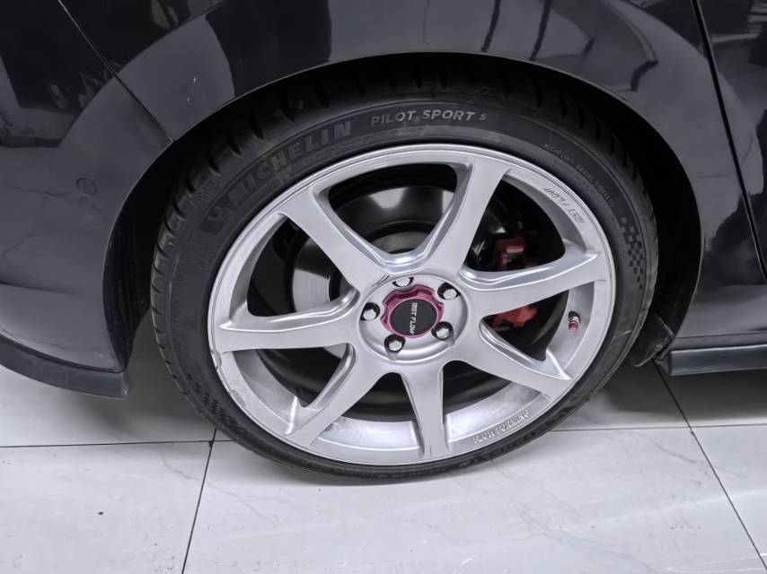 Volkswagen GolfGTI 2022 imagem de carro #6