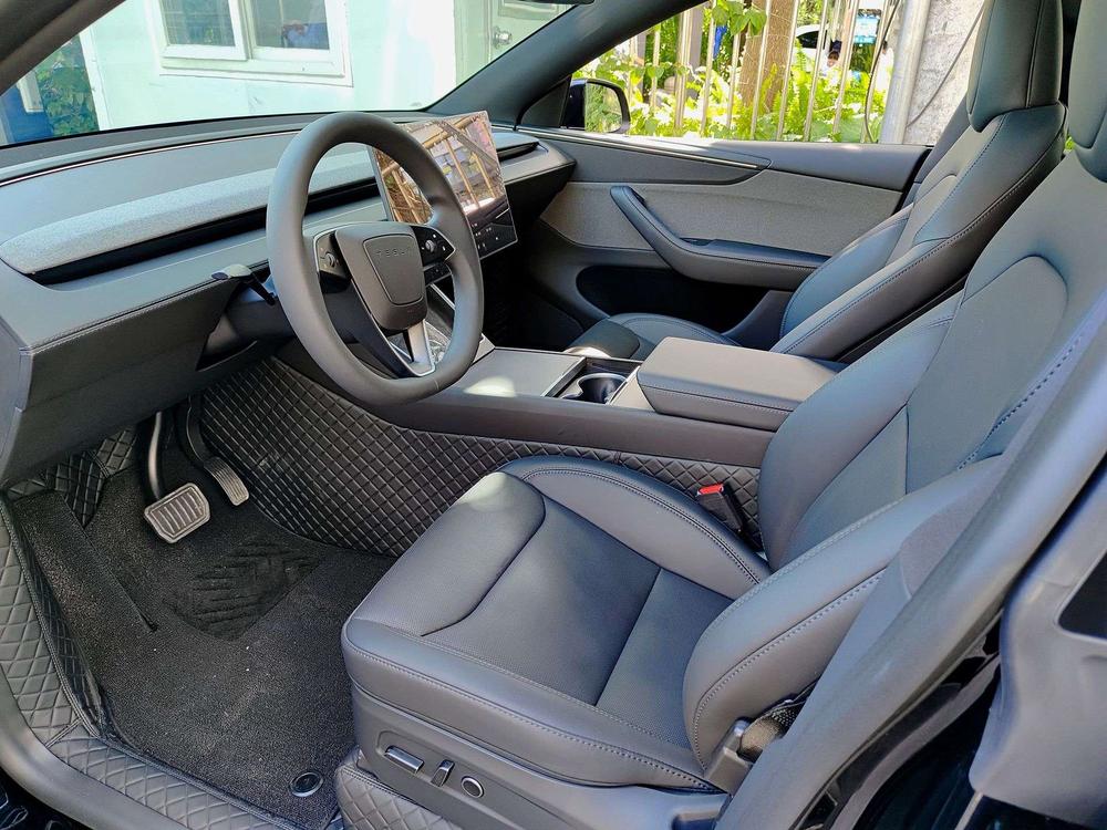Tesla Model Y 2025 #9 Tesla Model Y 2025 immagine di auto #9