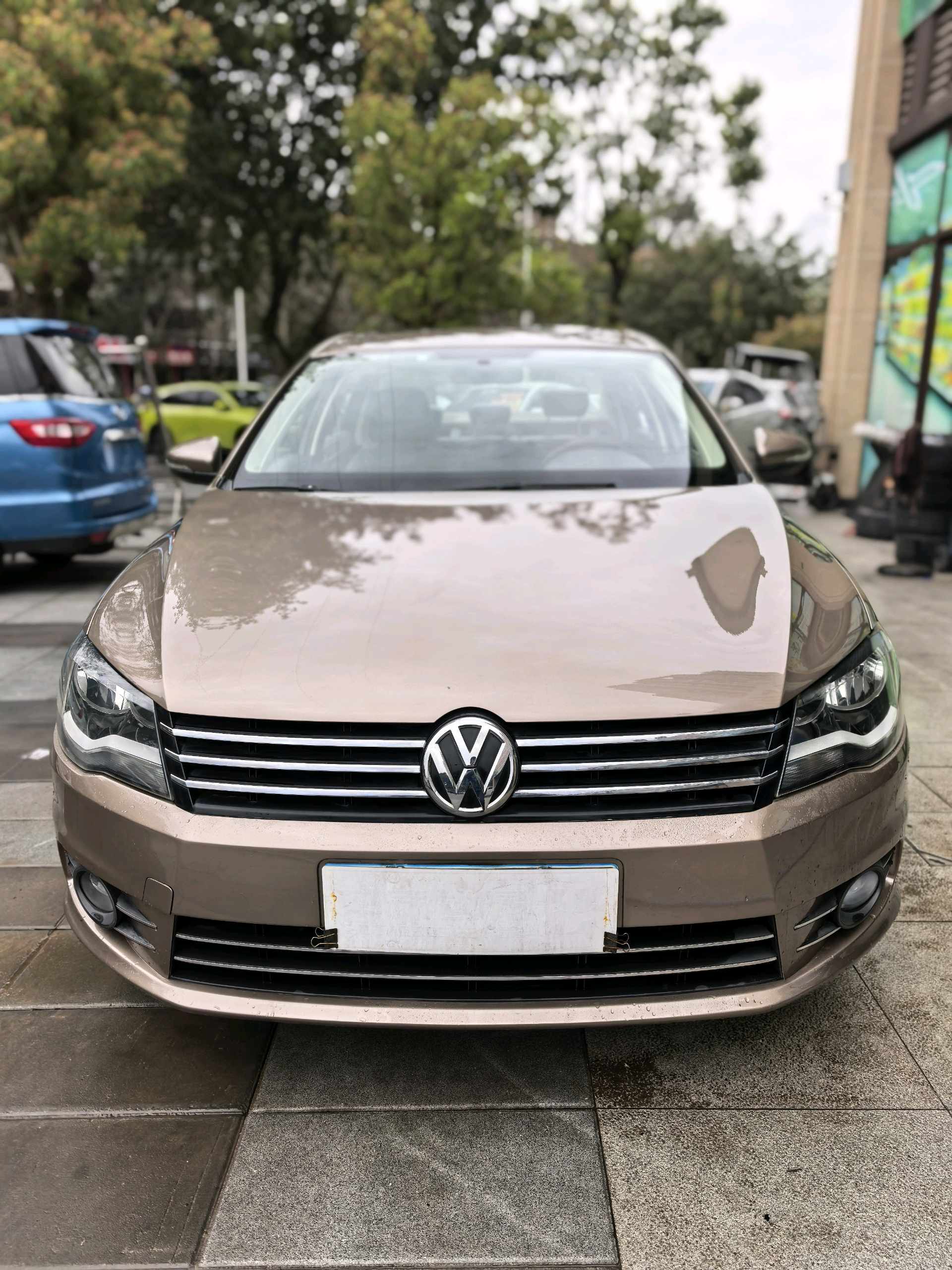 Volkswagen Bora 2013 car image #2