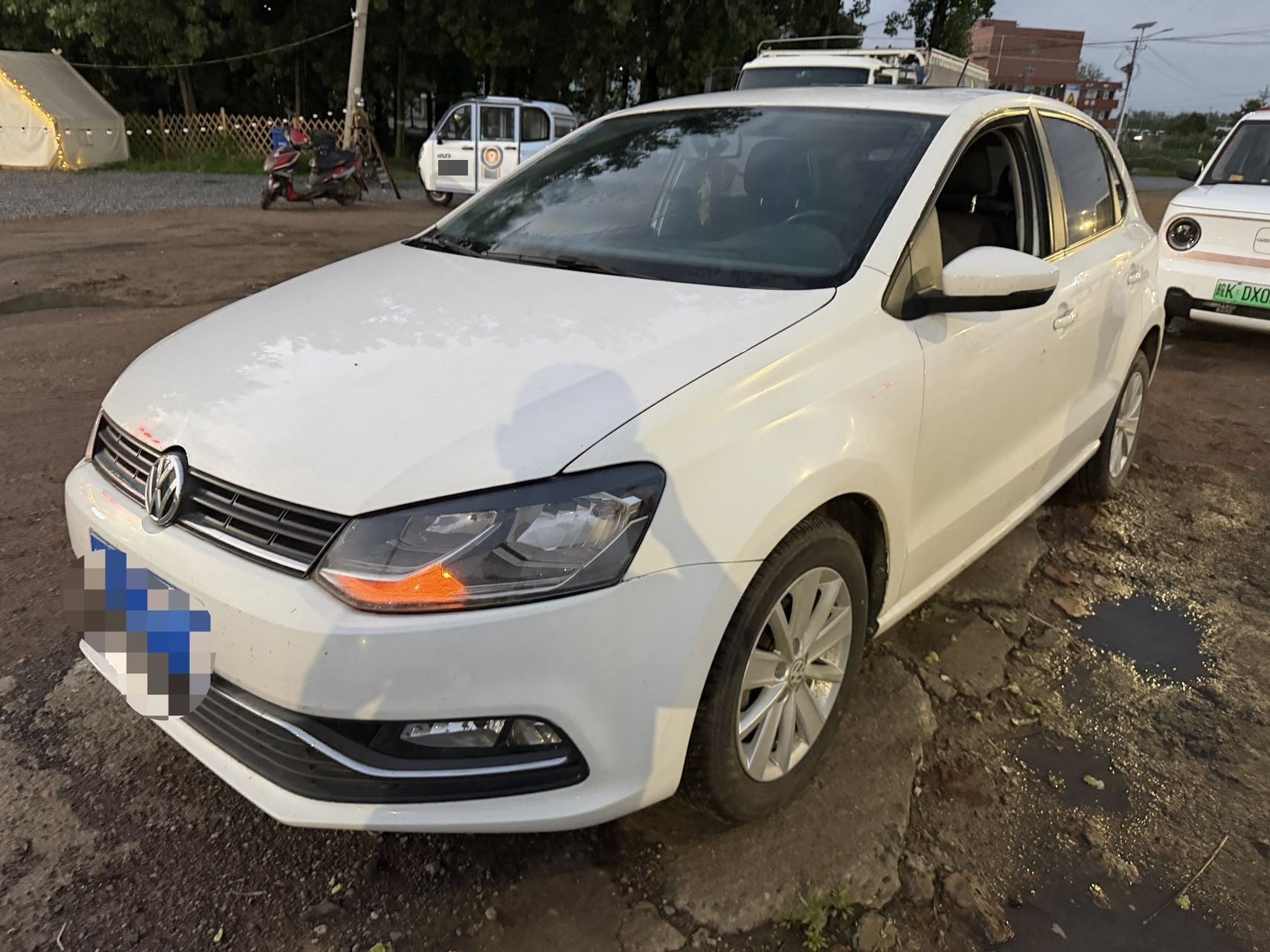Volkswagen Polo 2018 car image 