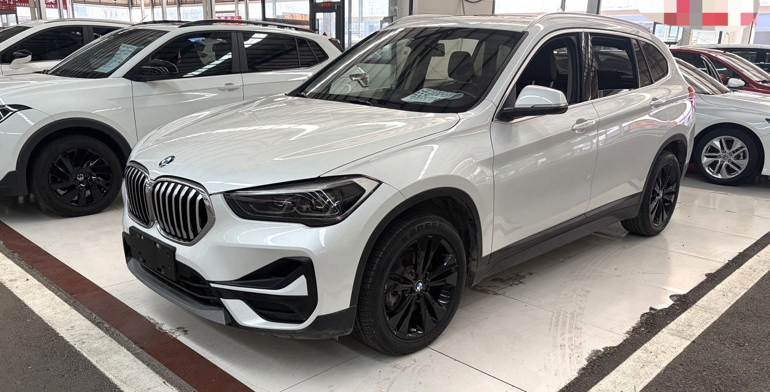 BMW X1 2020 BMW X1 2020 car image