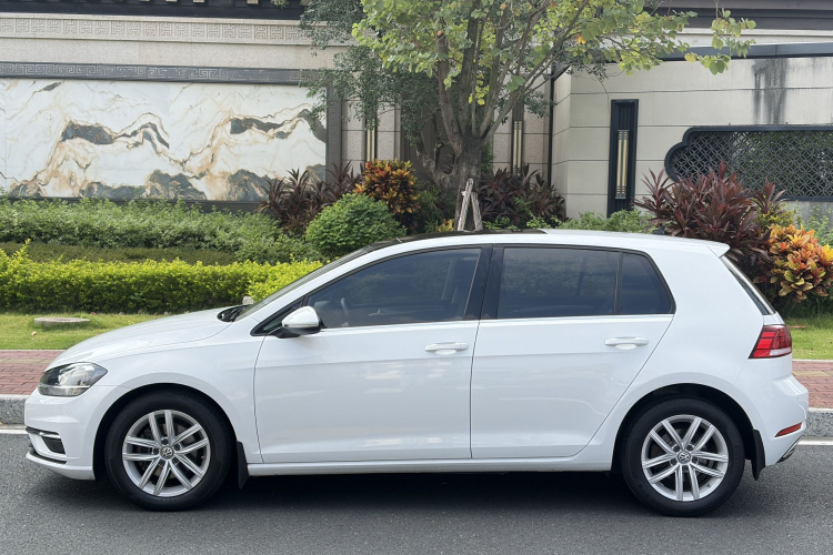 Volkswagen Golf 2020 #7 Volkswagen Golf 2020 صورة سيارة #7