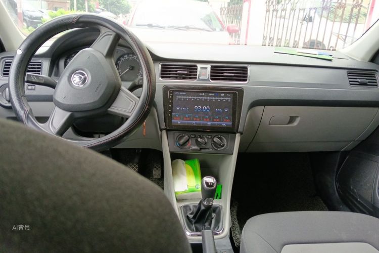 Skoda Rapid 2016 #11 Skoda Rapid 2016 immagine di auto #11