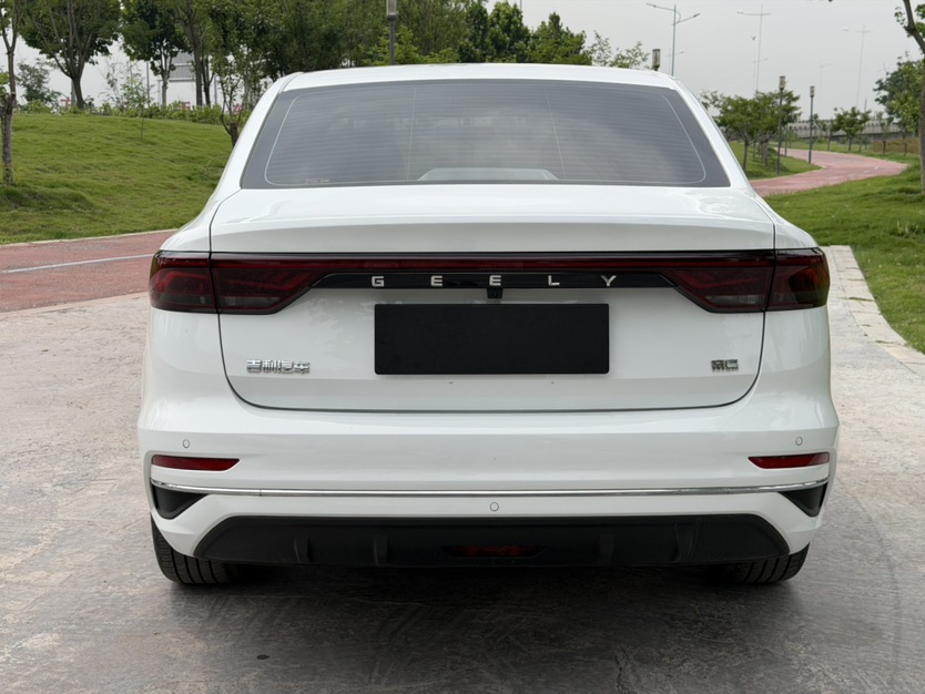 GEELY Emgrand 2024 car image #5
