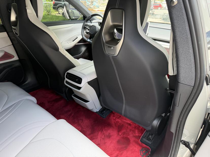 2024 #5 2024 immagine di auto #5
