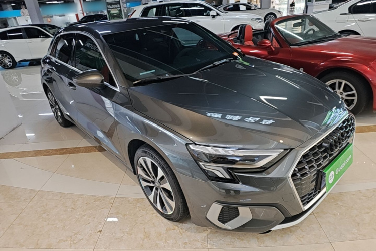 Audi A3 2021 car image #4