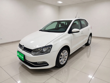 Volkswagen Polo 2015 Volkswagen Polo 2015 car image