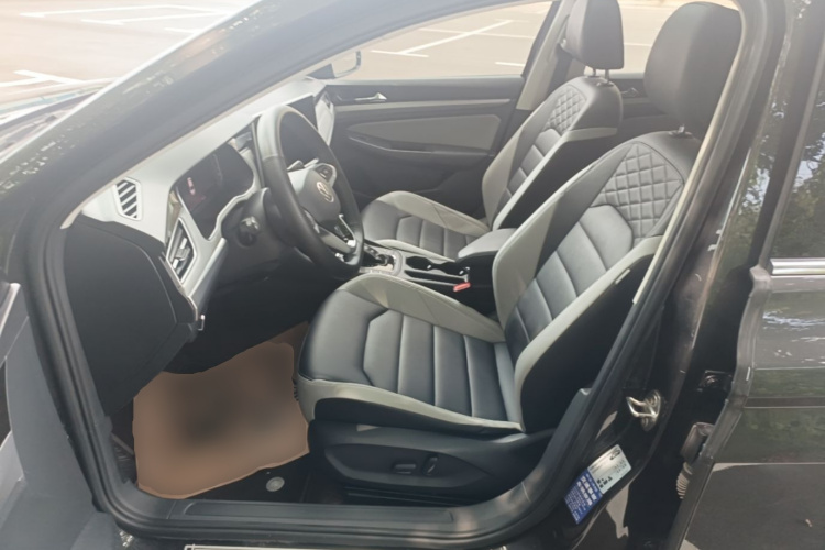 Volkswagen Bora 2023 car image #15