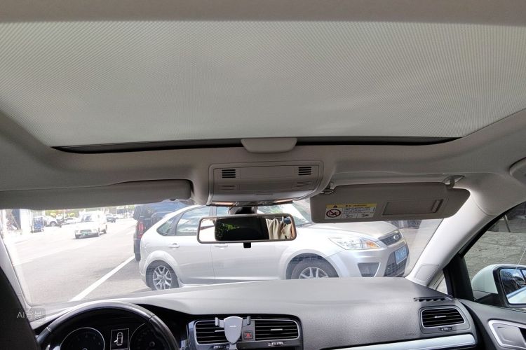 Volkswagen Golf 2020 car image #20
