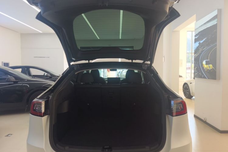 Tesla Model Y 2022 #19 Tesla Model Y 2022 immagine di auto #19