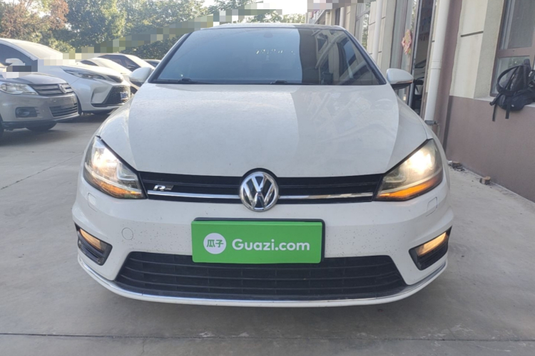 Volkswagen Golf 2016 car image #3