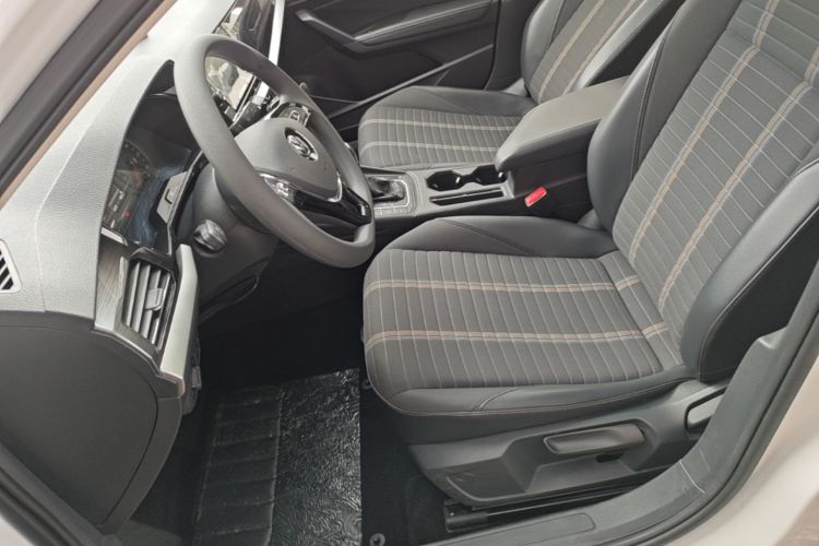 Volkswagen Lavida 2020 car image #15