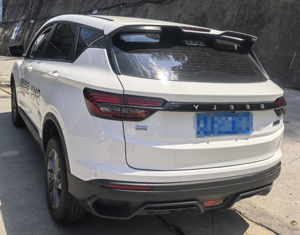 GEELY Coolray 2025 #4 GEELY Coolray 2025 imagen de coche #4