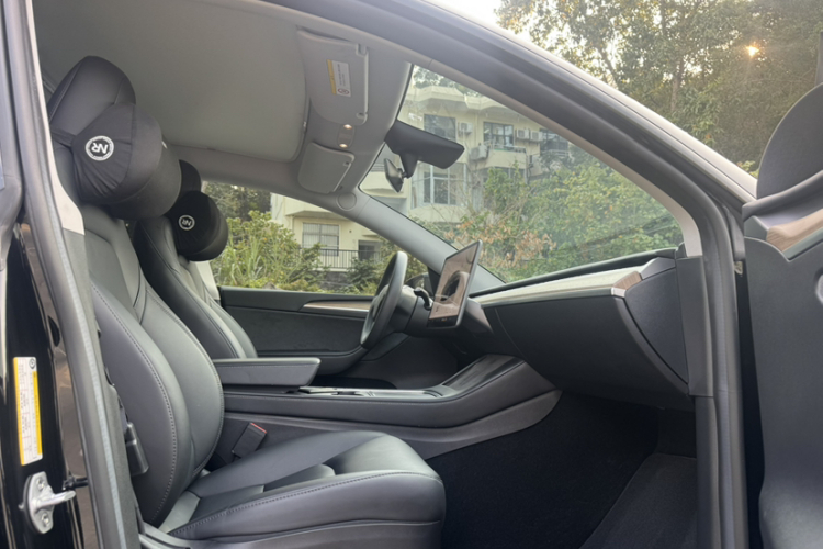 特斯拉 Model Y 2023 汽车图片 #24