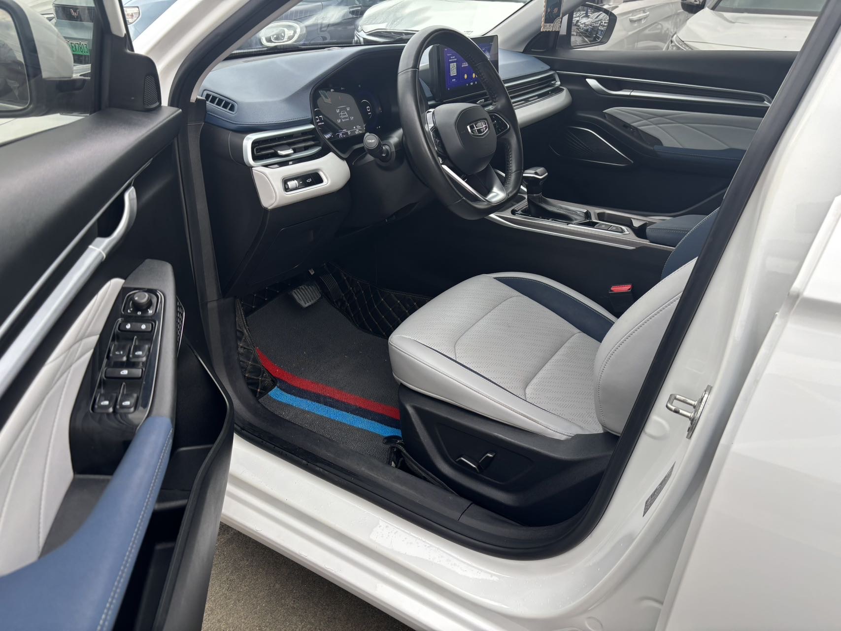 GEELY Emgrand 2022 imagem de carro #4