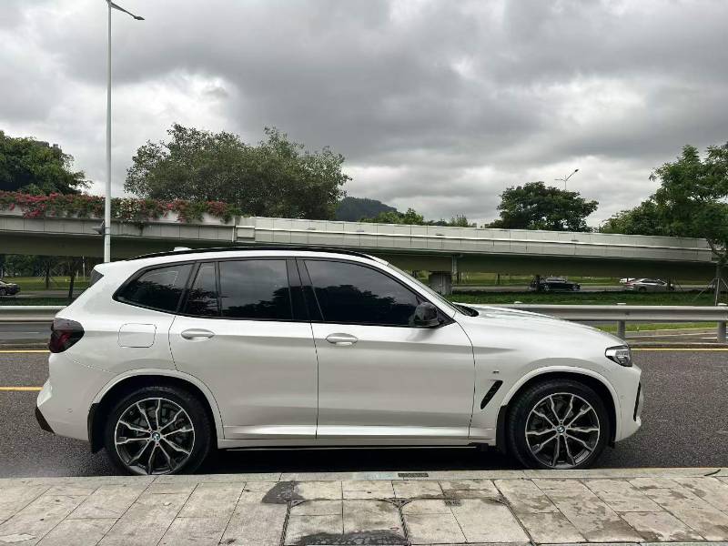 BMW X3 2024 car image #9