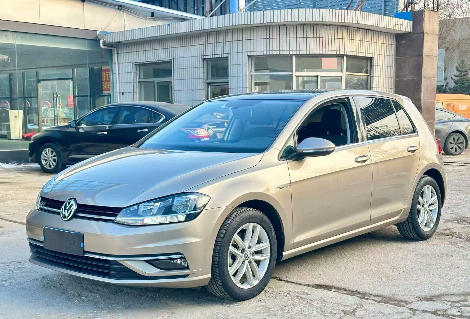 2020 2020 car image