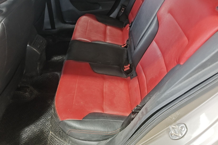 Volkswagen Golf 2017 car image #17