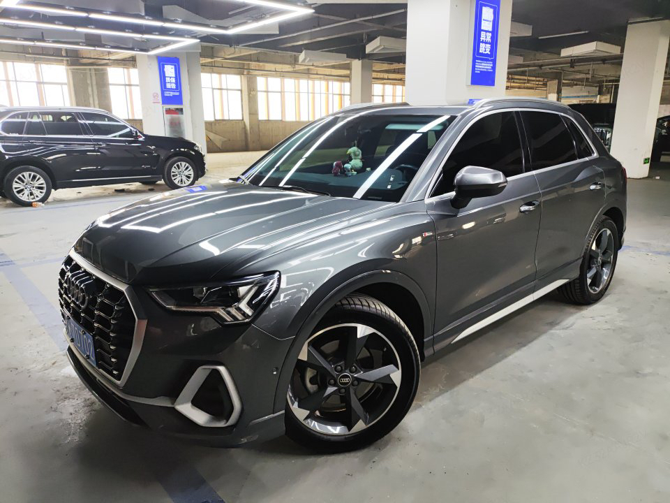 Audi Q3 2023 Audi Q3 2023 car image