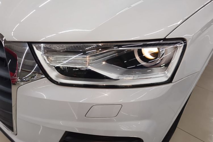 Audi Q3 2017 #23 Audi Q3 2017 car image #23