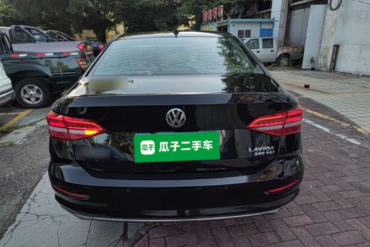 Volkswagen Lavida 2019 car image #6