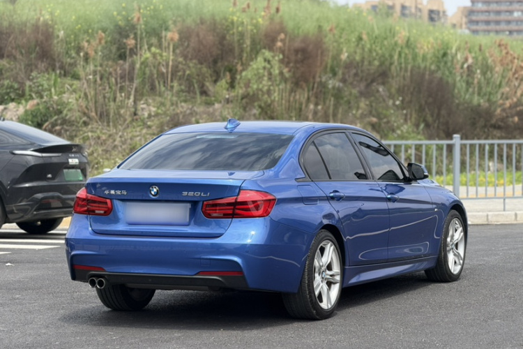 BMW 3 Series 2017 صورة سيارة #7