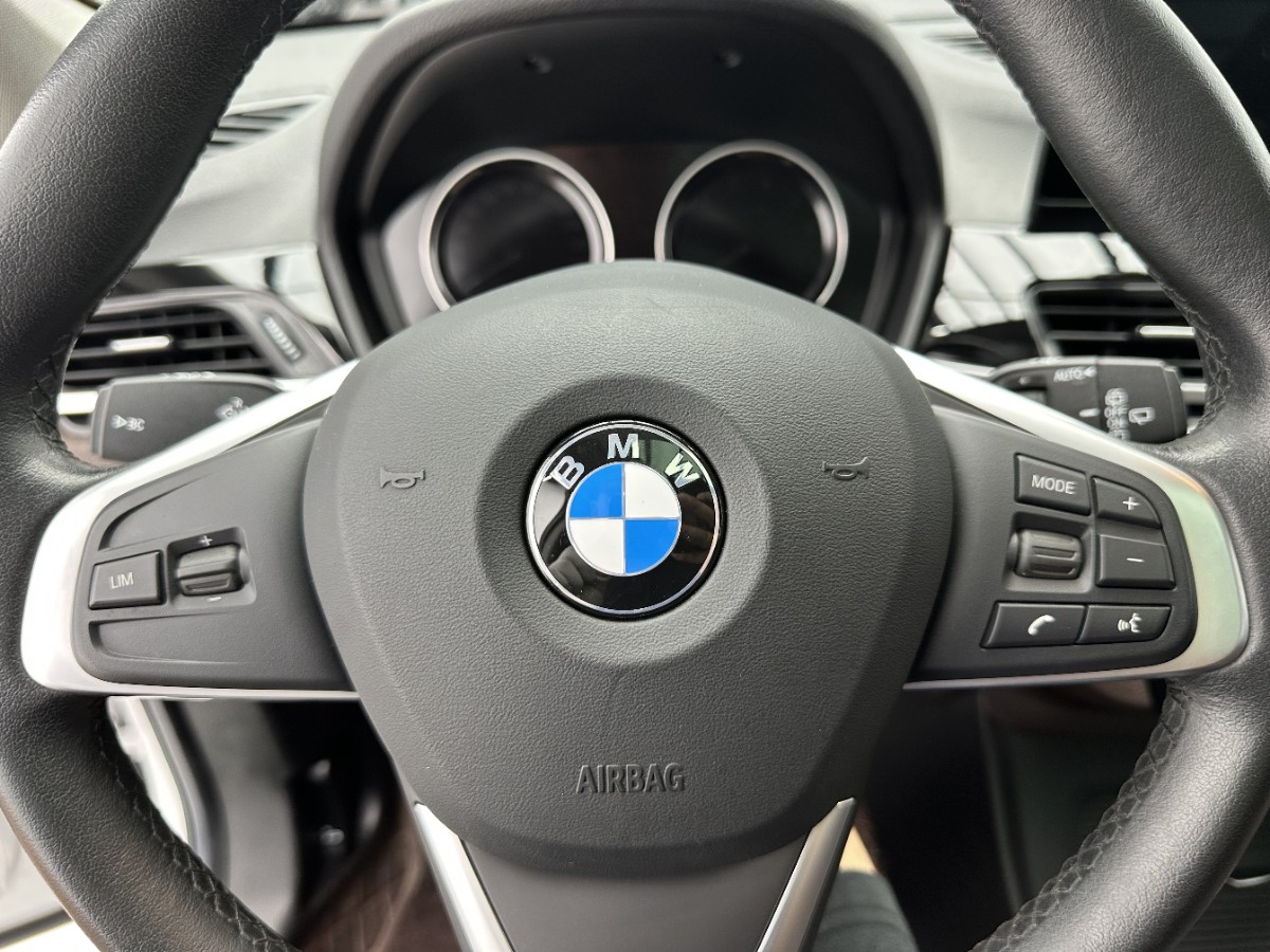 BMW X1 2022 #13 BMW X1 2022 صورة سيارة #13