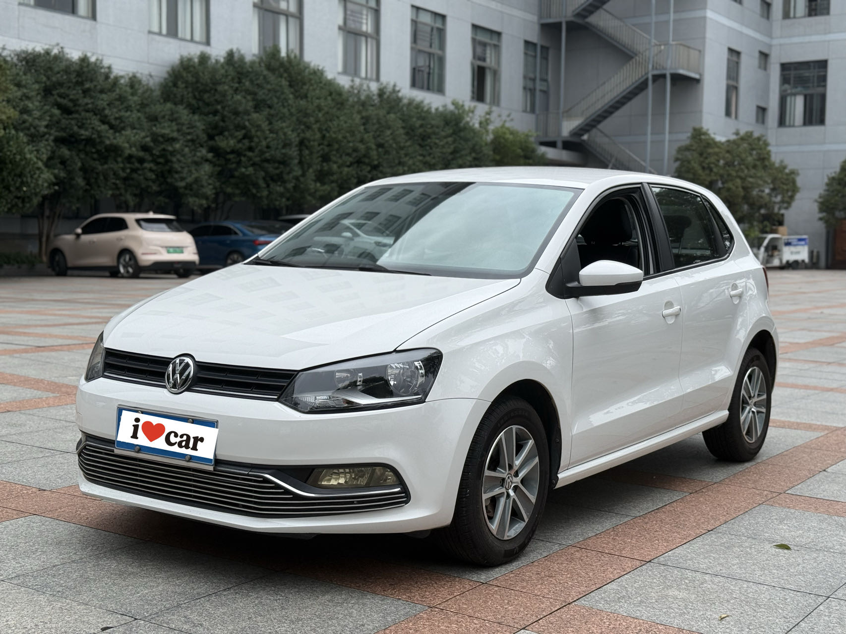 Volkswagen Polo 2016 Volkswagen Polo 2016 car image