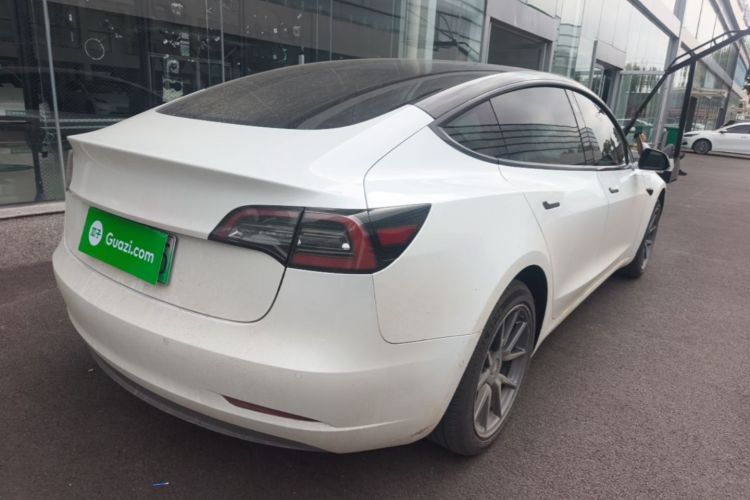Tesla Model 3 2019 car image #7