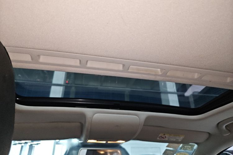 Volkswagen Polo 2019 car image #18