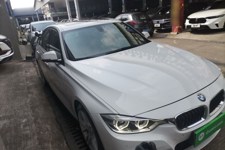 BMW 3 Series 2018 #4 BMW 3 Series 2018 car image #4
