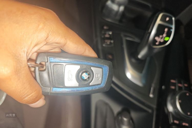 BMW 3 Series 2019 #10 BMW 3 Series 2019 car image #10