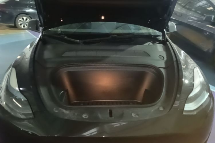Tesla Model Y 2022 #20 Tesla Model Y 2022 car image #20