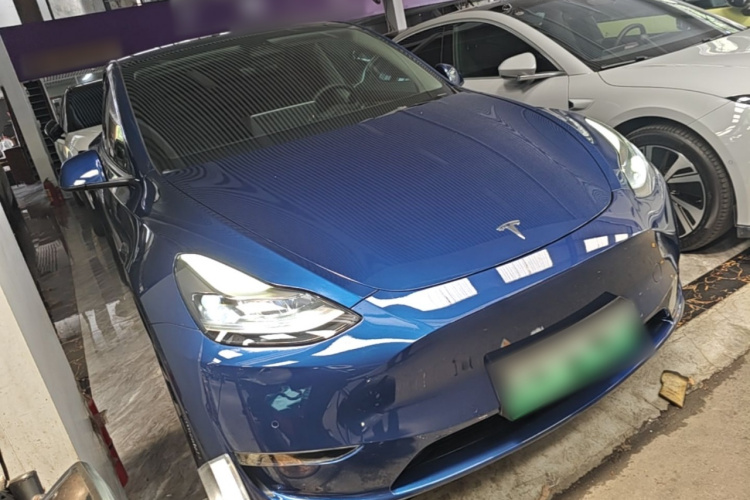 Tesla Model Y 2021 #4 Tesla Model Y 2021 car image #4