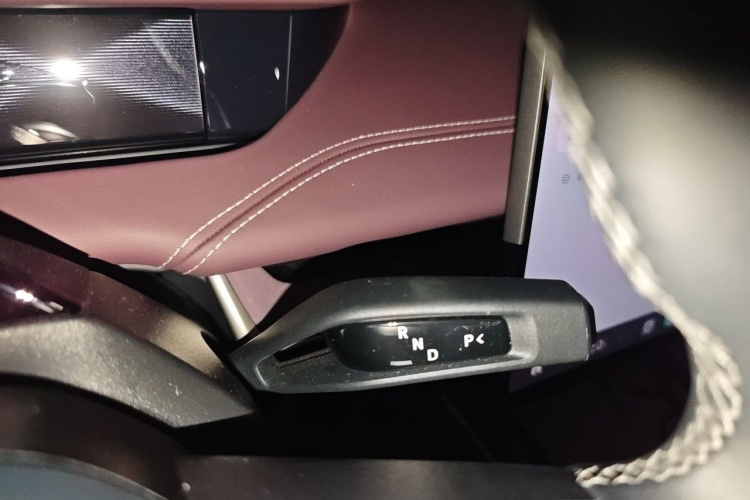 MI SU7 2025 car image #18