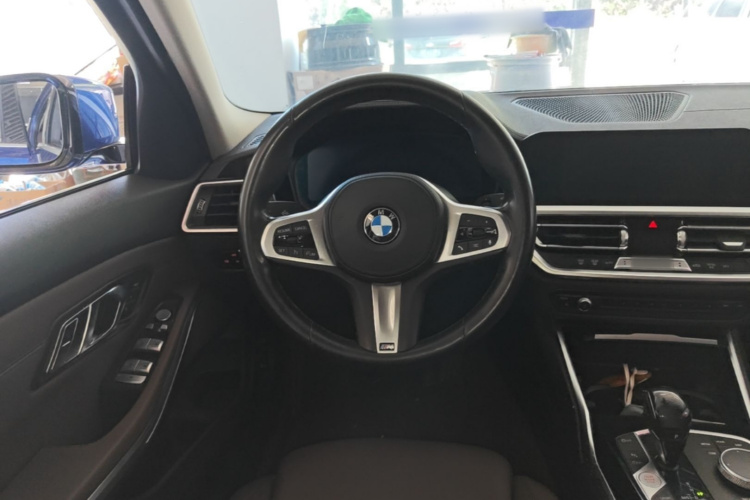 BMW 3 Series 2021 imagen de coche #11