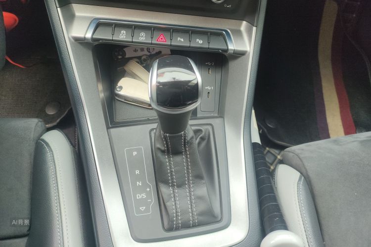 Audi Q3 2022 immagine di auto #16