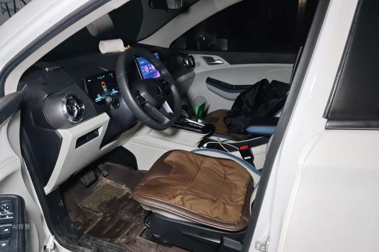 BYD Yuan Pro 2023 car image #18
