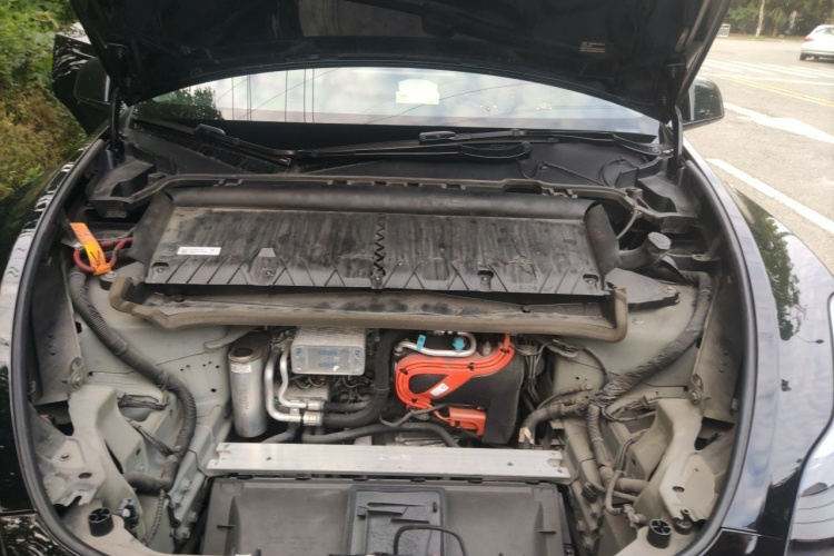 Tesla Model Y 2021 car image #22